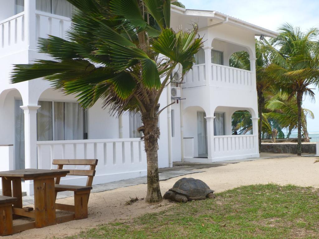 Jamelah Beach Guest House Anse aux Pins ภายนอก รูปภาพ